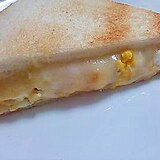 王道(＾＾)卵とツナのチーズとろーりサンド